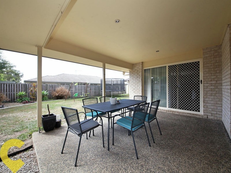 24 Bluejay Circuit, Morayfield QLD 4506