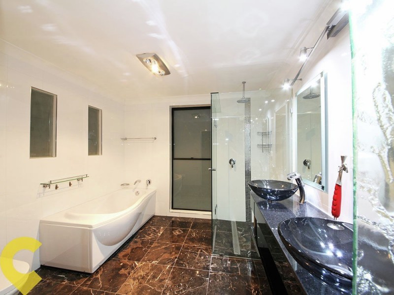 12 Eclipse Street, Bridgeman Downs QLD 4035