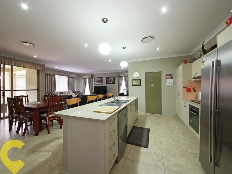 5 Hollow Crescent, Narangba QLD 4504