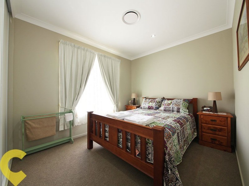 5 Hollow Crescent, Narangba QLD 4504