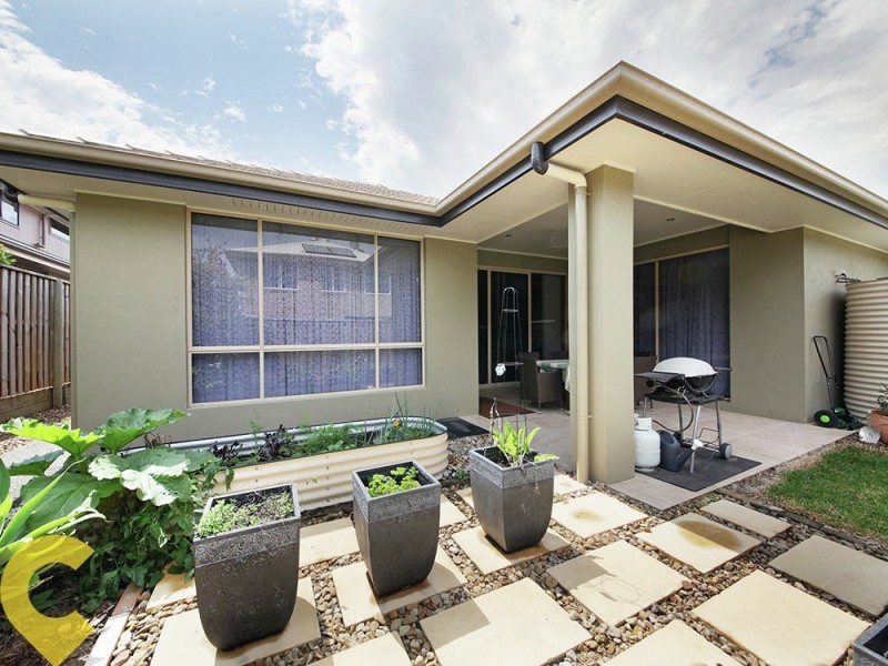 5 Hollow Crescent, Narangba QLD 4504