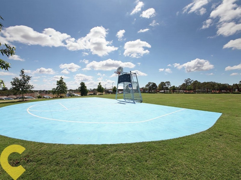 5 Hollow Crescent, Narangba QLD 4504