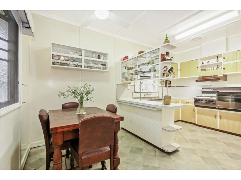 16 Craig Street, Brighton QLD 4017