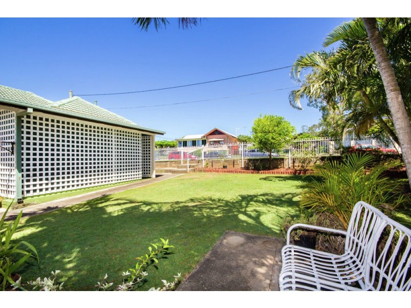 16 Craig Street, Brighton QLD 4017