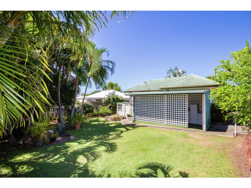 16 Craig Street, Brighton QLD 4017