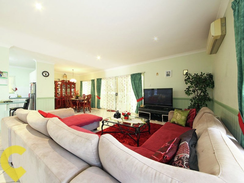 15 Avondale Street, Morayfield QLD 4506