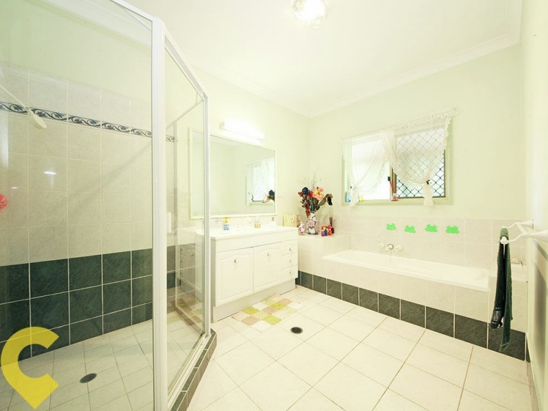 15 Avondale Street, Morayfield QLD 4506