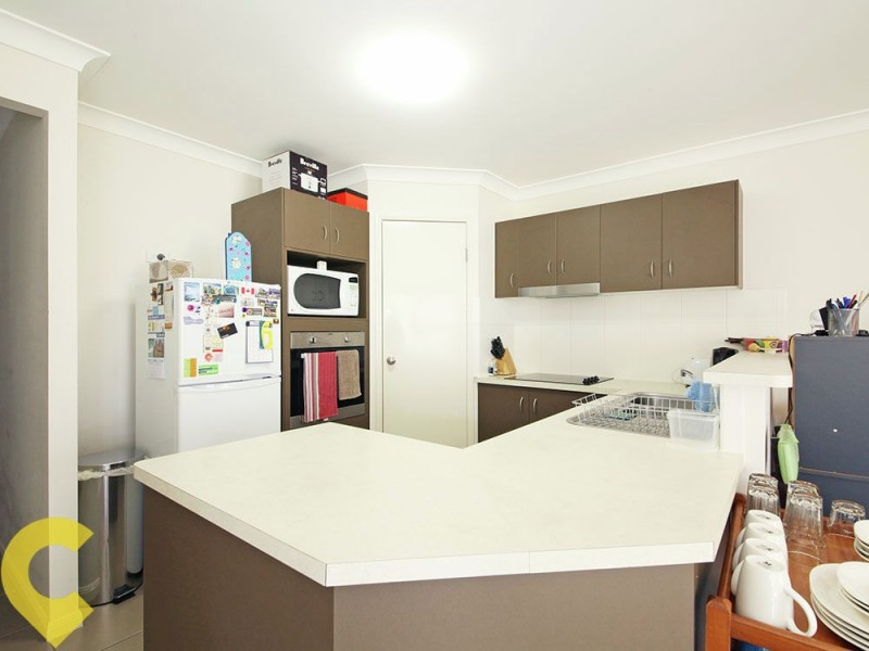 2/4 Eugenia Avenue, Rothwell QLD 4022