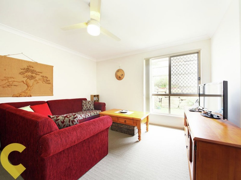 2/4 Eugenia Avenue, Rothwell QLD 4022