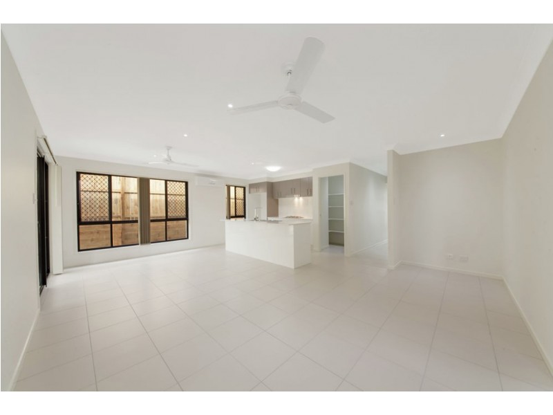 26 Scenery Cres, Narangba QLD 4504
