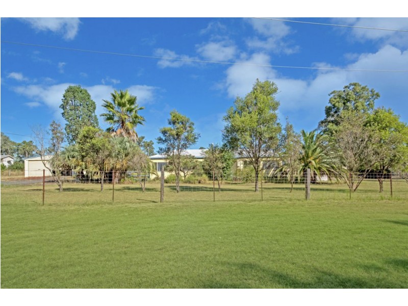 23 Julie Street, Taabinga QLD 4610