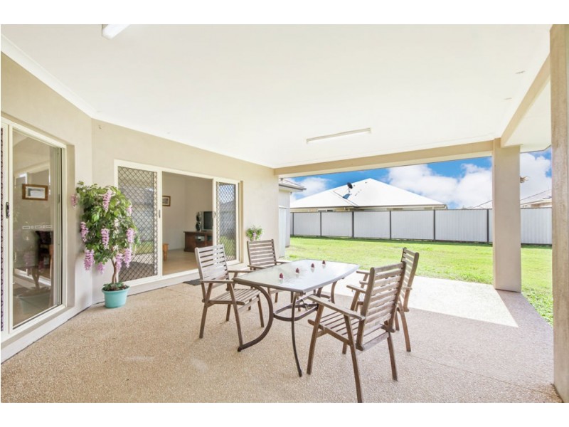 17 Central Lakes Drive, Caboolture QLD 4510