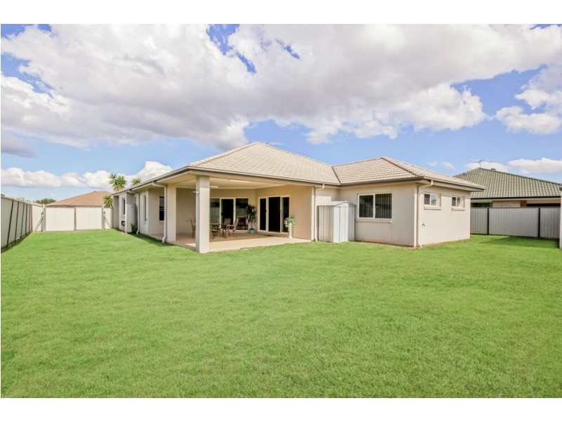 17 Central Lakes Drive, Caboolture QLD 4510