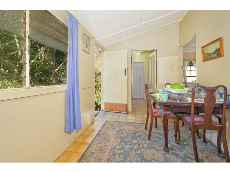 12 Louis Street, Redcliffe QLD 4020