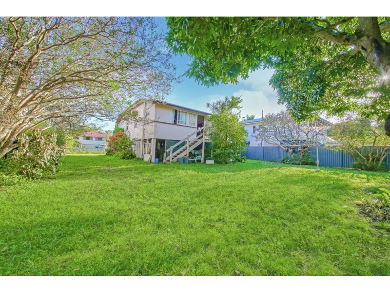 12 Louis Street, Redcliffe QLD 4020