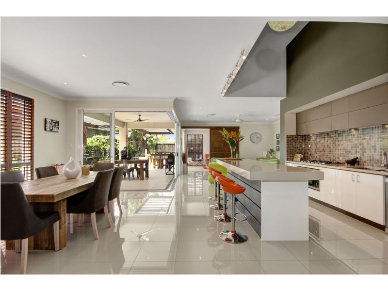 48 Williams Crescent, North Lakes QLD 4509