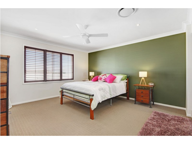 48 Williams Crescent, North Lakes QLD 4509