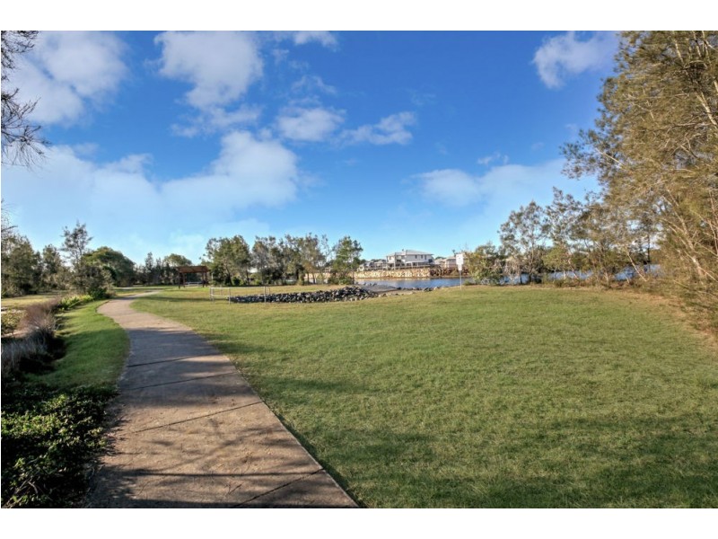 26 Coffey Court, Beachmere QLD 4510