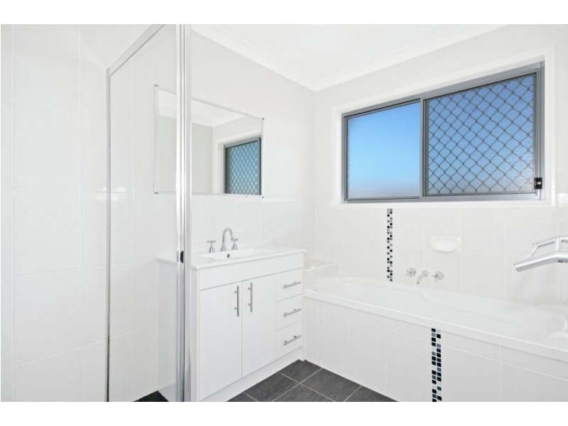 2 Russo Court, Rothwell QLD 4022
