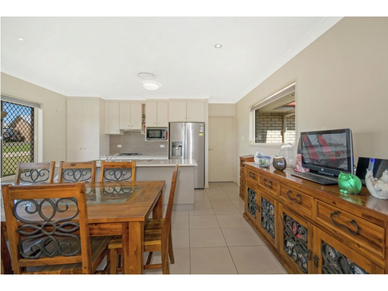 6 Silverbirch Court, Upper Caboolture QLD 4510