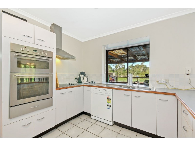 3 Bernborough Way, Ningi QLD 4511