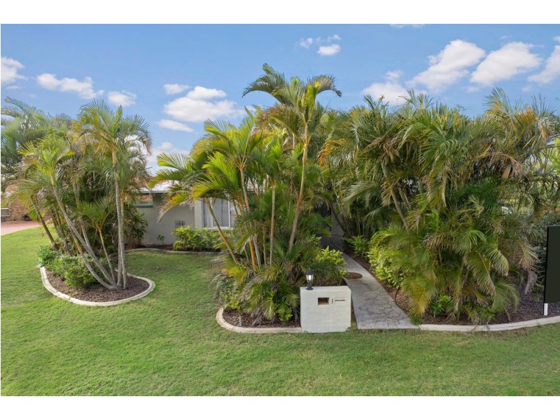 1 Bow Court, Banksia Beach QLD 4507