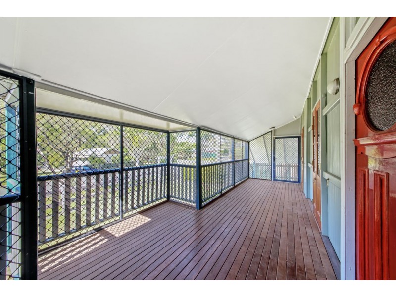 10 Hendy Street, Woodford QLD 4514