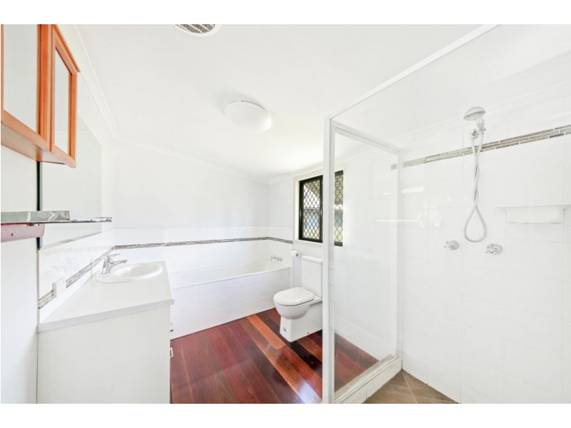 10 Hendy Street, Woodford QLD 4514