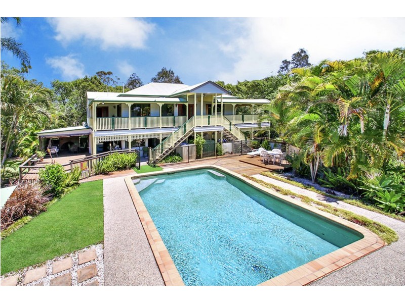271 Beachmere Road, Beachmere QLD 4510