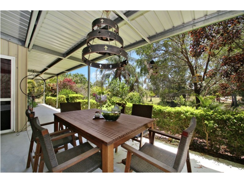 271 Beachmere Road, Beachmere QLD 4510