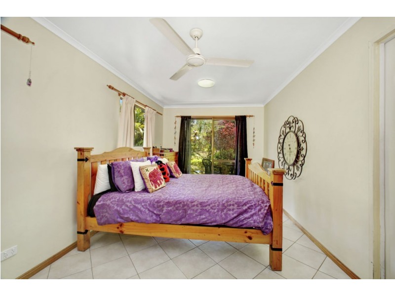 271 Beachmere Road, Beachmere QLD 4510
