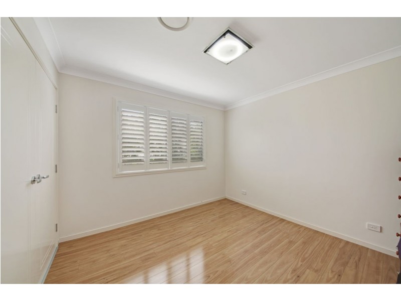 4 Hollow Crescent, Narangba QLD 4504