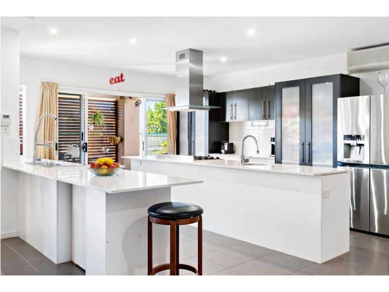 15 Geneva Crescent, Narangba QLD 4504