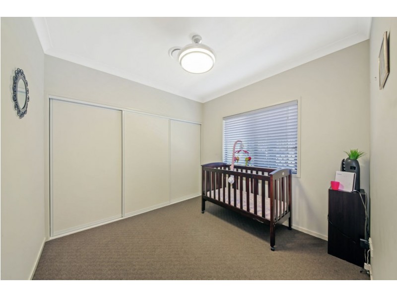 16 Sears Parade, North Lakes QLD 4509