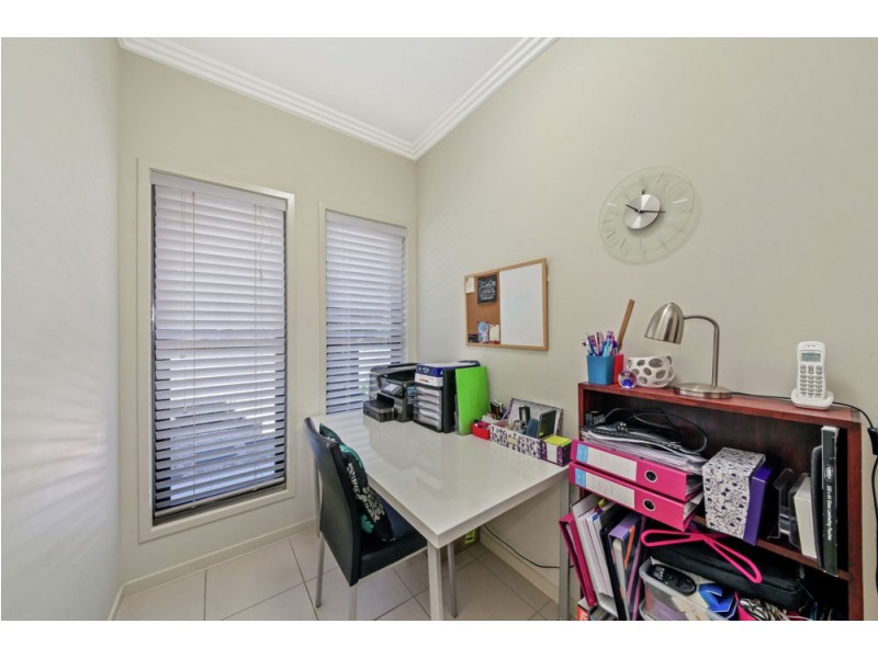 16 Sears Parade, North Lakes QLD 4509