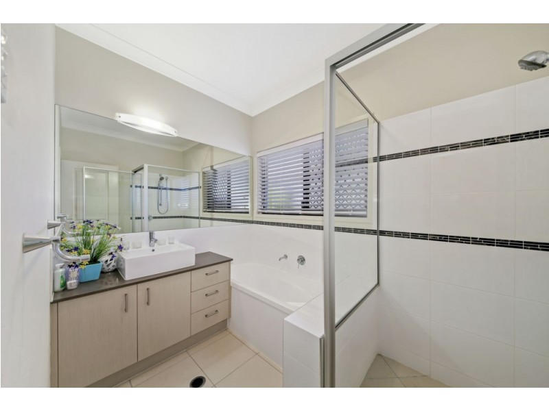 16 Sears Parade, North Lakes QLD 4509