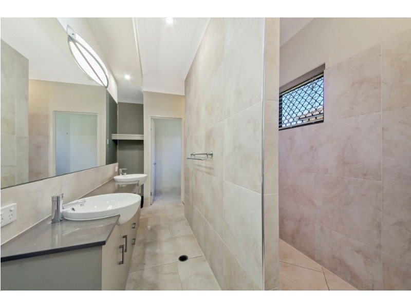 16 Sears Parade, North Lakes QLD 4509
