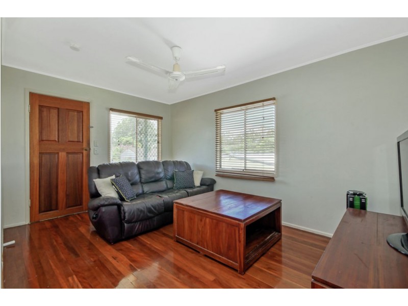 10 Bridge Street West, Kallangur QLD 4503