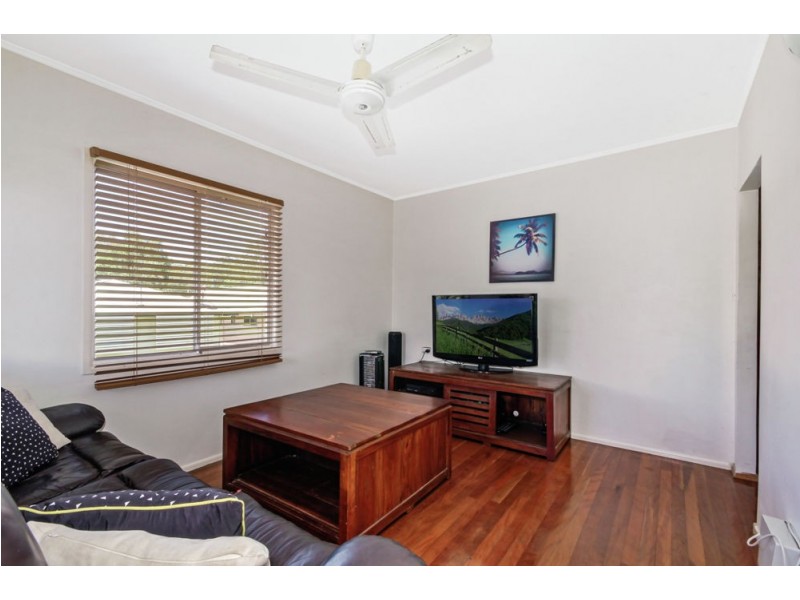 10 Bridge Street West, Kallangur QLD 4503