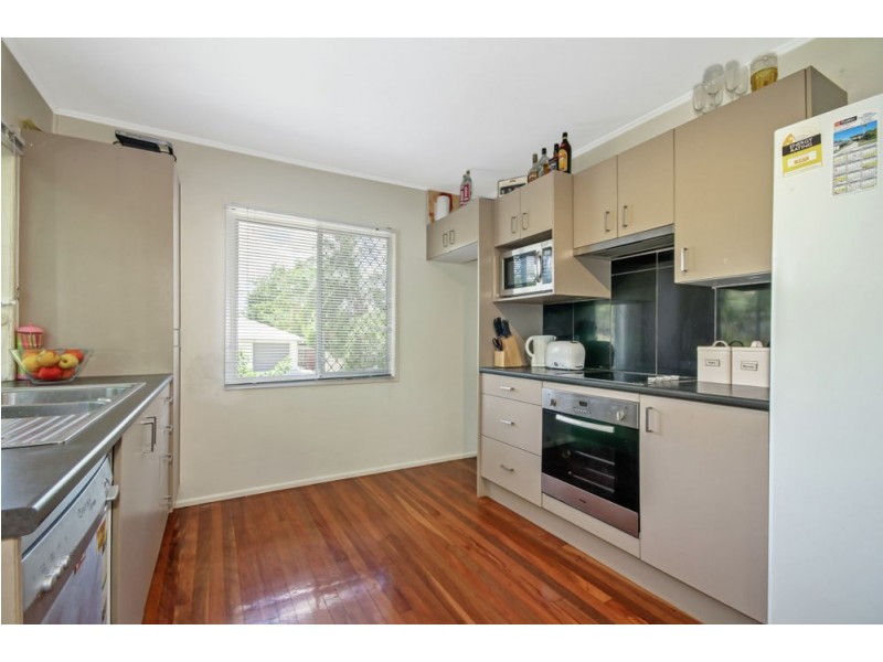 10 Bridge Street West, Kallangur QLD 4503