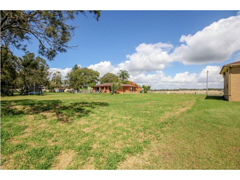 191 Bishop Road, Beachmere QLD 4510