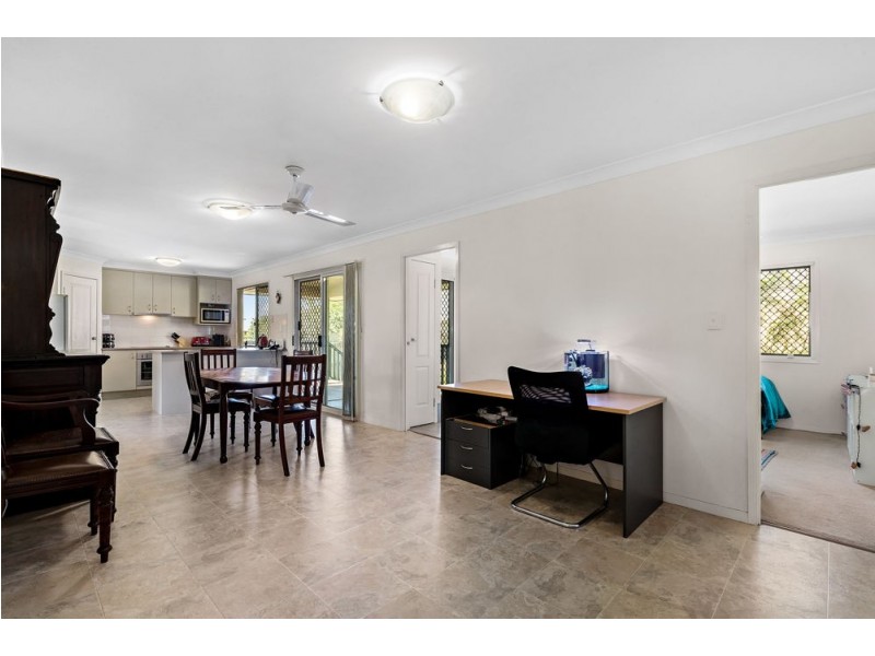 4 Valleyview Street, Narangba QLD 4504