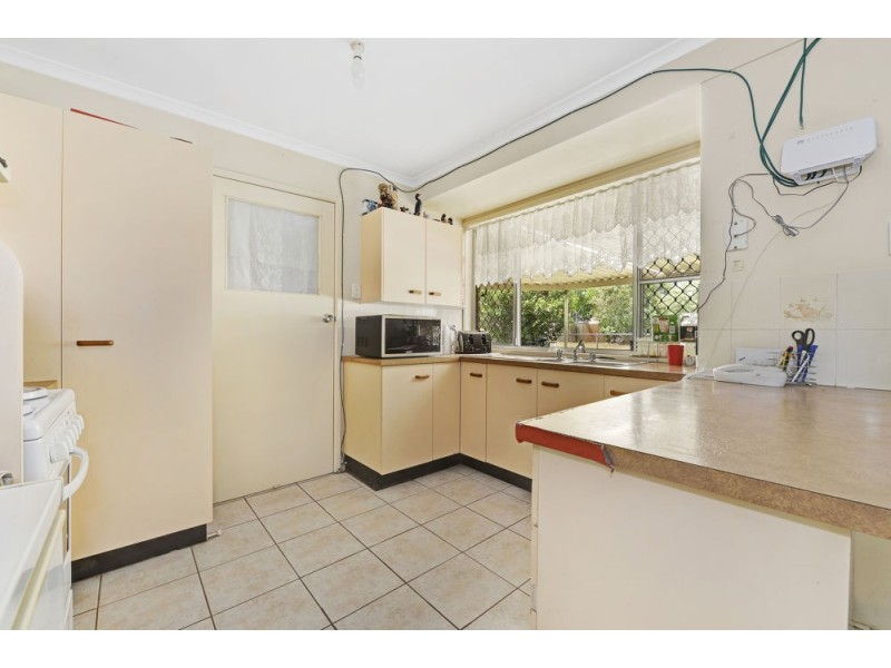 16 Bluebell Street, Caboolture QLD 4510