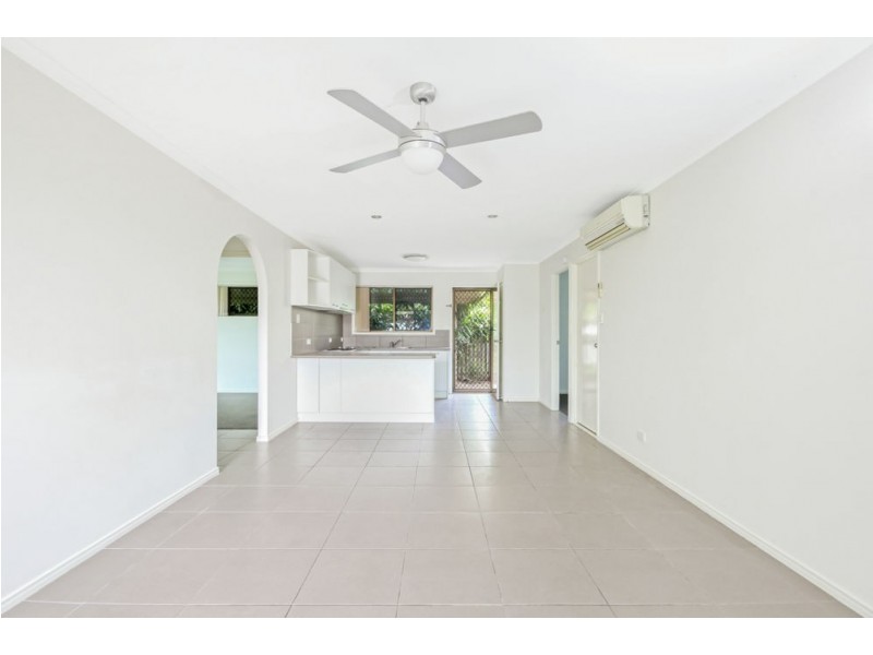 2/4 Sharon Court, Morayfield QLD 4506
