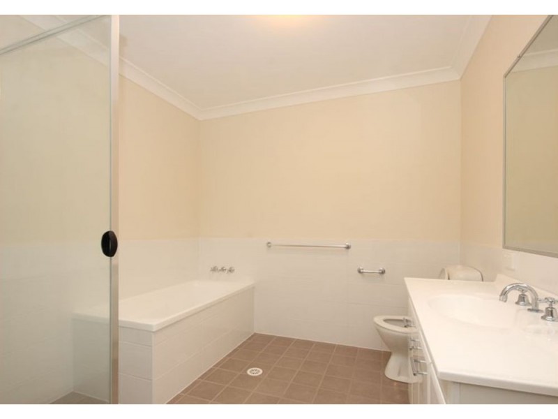 2/17 Atkins Court, Caboolture QLD 4510