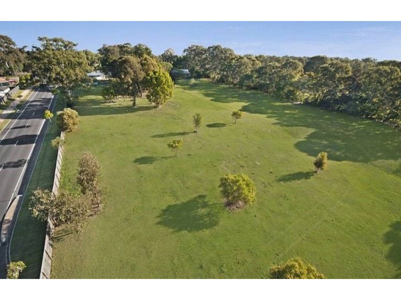 322-328 Bestmann Road, Godwin Beach QLD 4511