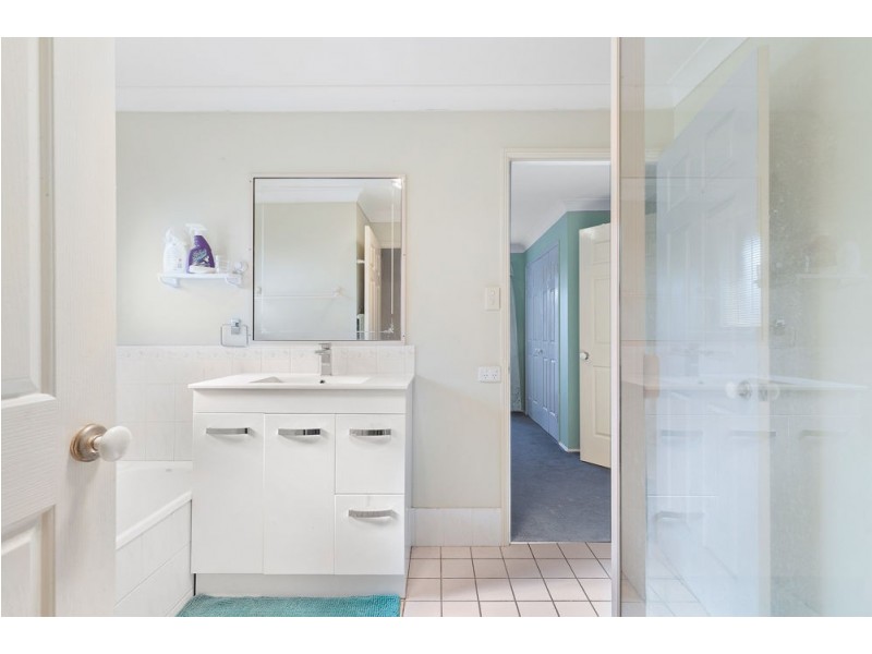 6 Suffolk Street, Caboolture South QLD 4510