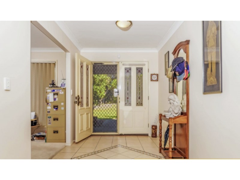40 Gretel Drive, Beachmere QLD 4510