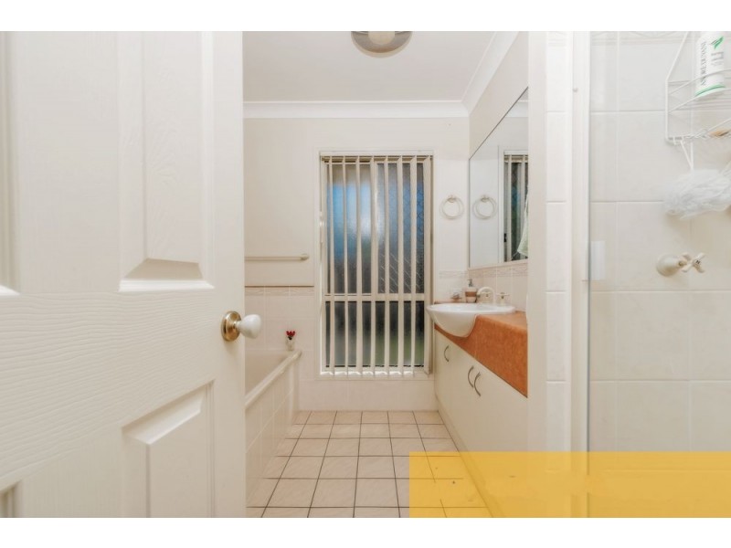 40 Gretel Drive, Beachmere QLD 4510