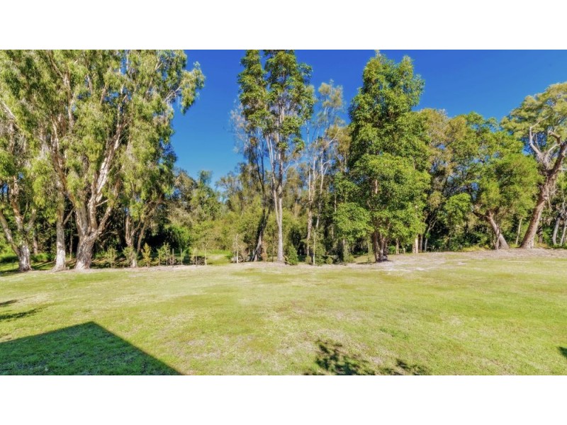 40 Gretel Drive, Beachmere QLD 4510